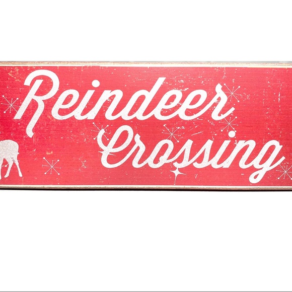 🎄 Sixtrees Wood Sign 18”  Reindeer Crossing - Picture 4 of 7
